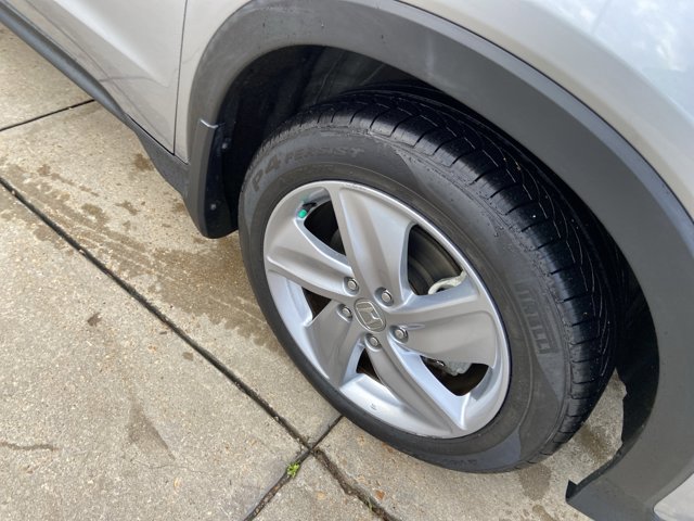 Used 2020 Honda HR-V EX image 32