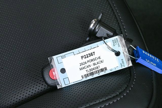 New 2026 Porsche Macan image 38