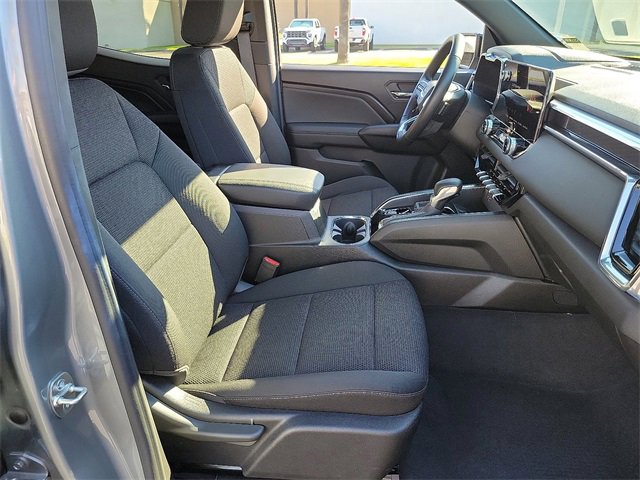 Used 2025 GMC Canyon Elevation image 17