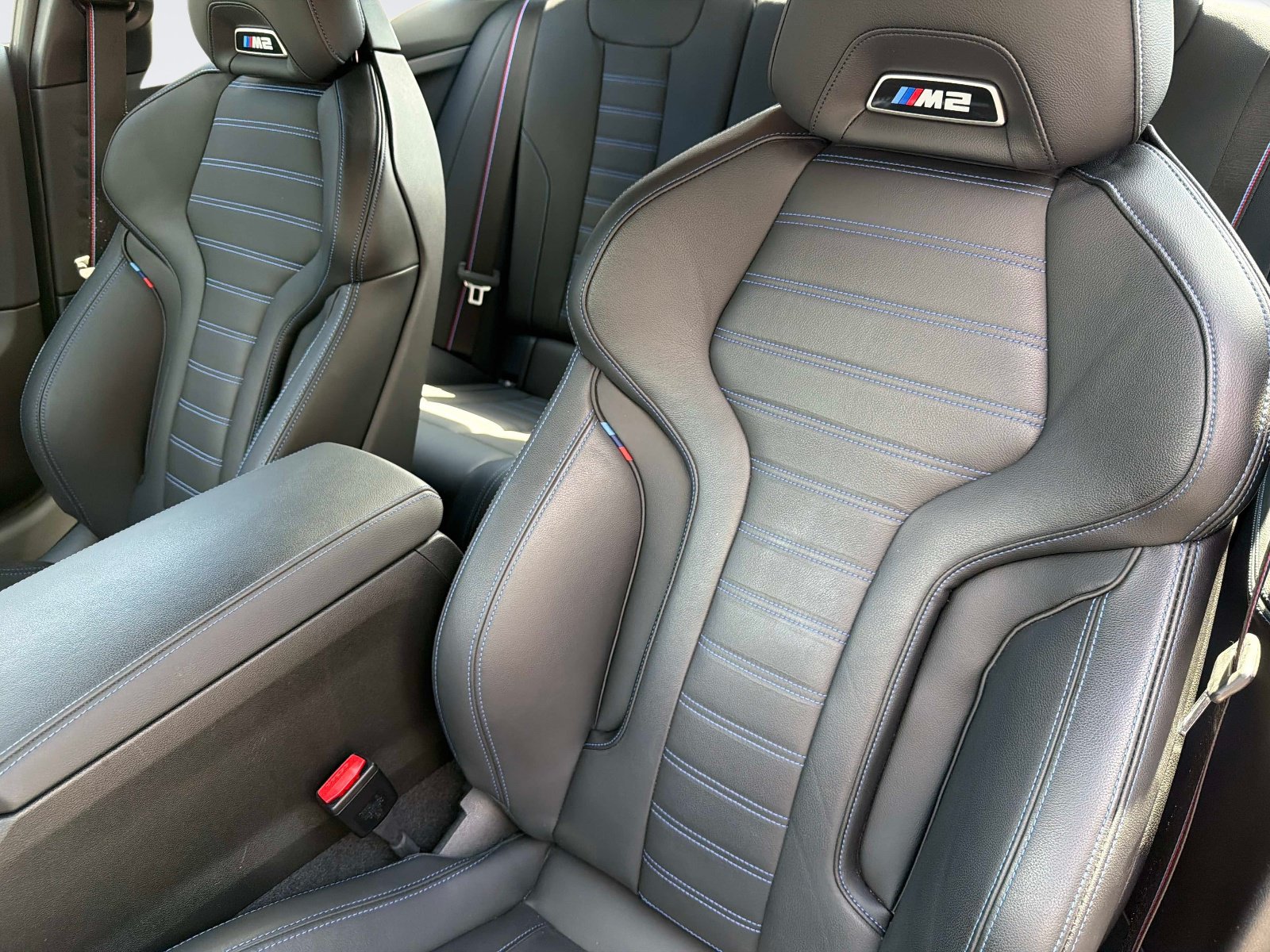 Used 2025 BMW M2 w/ Lighting Package RWD image 11