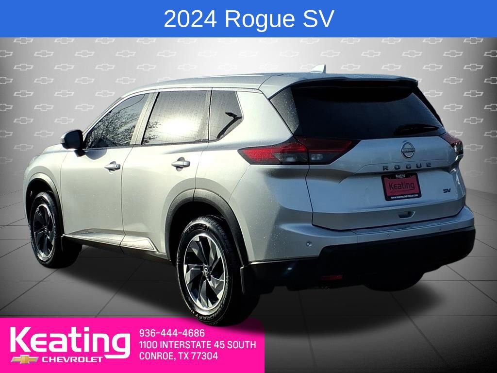 Used 2024 Nissan Rogue SV FWD image 2