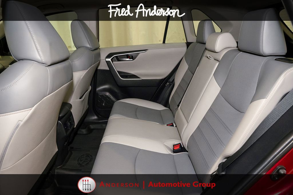 Certified 2022 Toyota RAV4 Limited FWD image 9