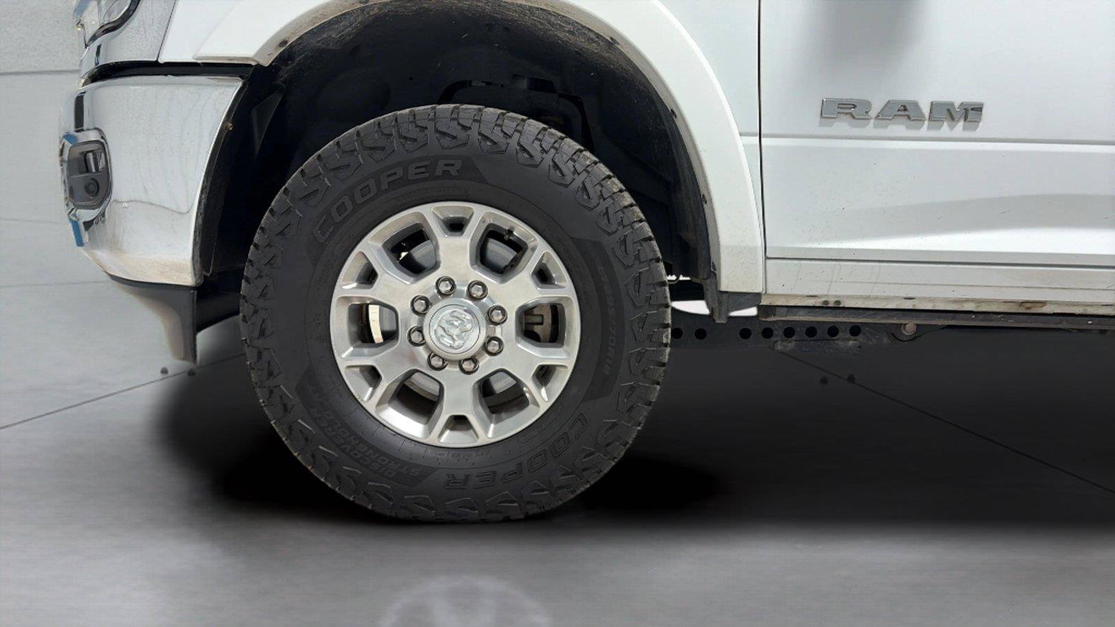 Used 2022 RAM 2500 Laramie AWD/4WD image 27