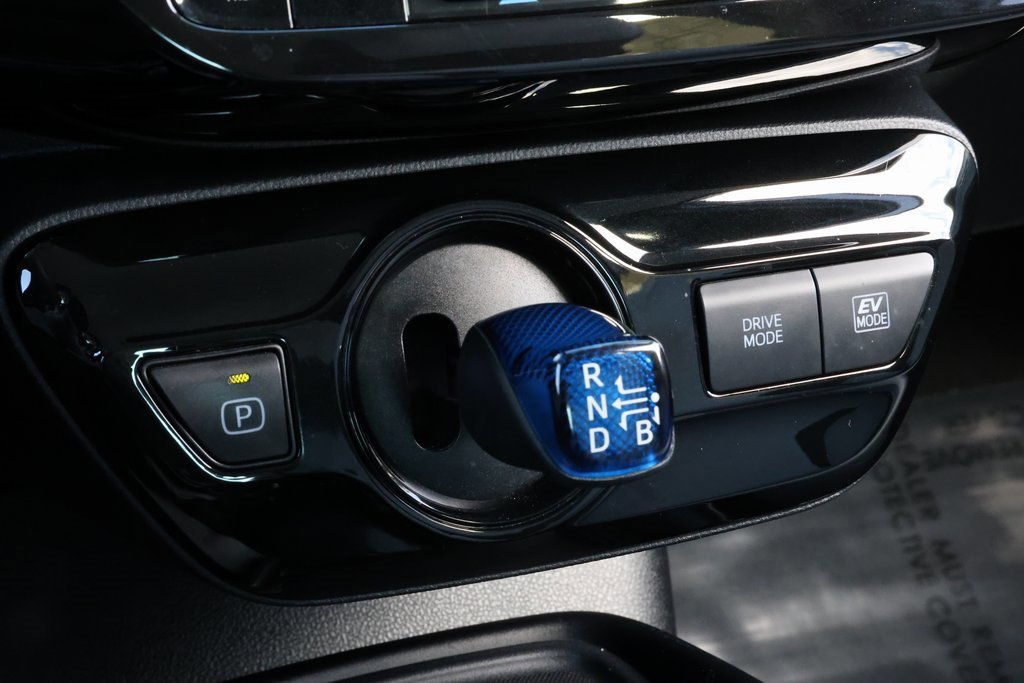 Certified 2022 Toyota Prius LE image 25