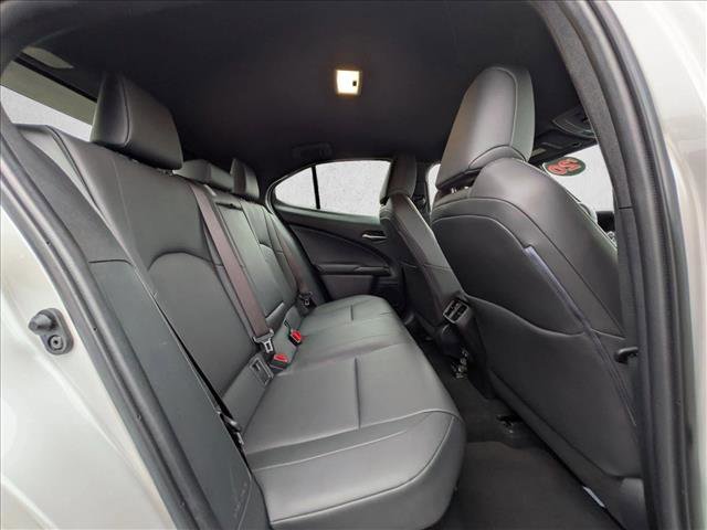 Used 2020 Lexus UX 250h image 19