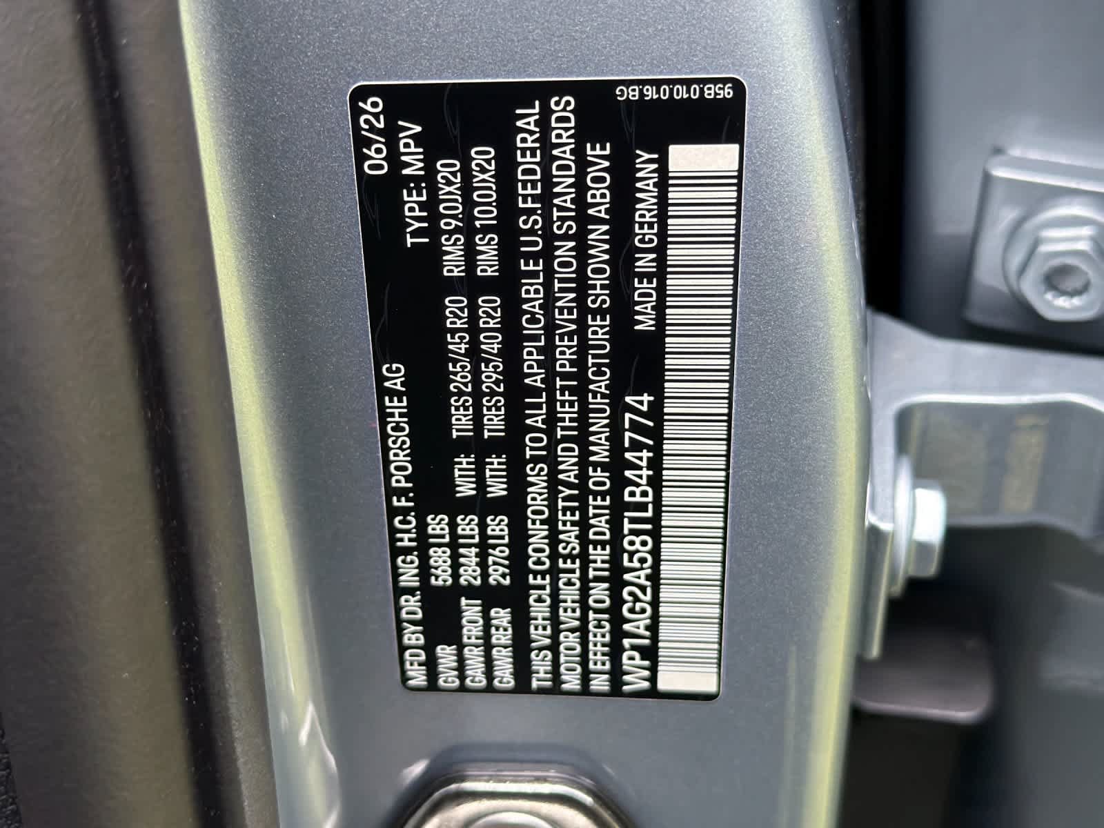 New 2026 Porsche Macan S AWD/4WD image 33