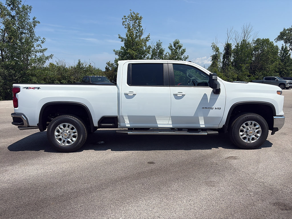 New 2026 Chevrolet Silverado 3500 LT w/ All Star Edition AWD/4WD image 7