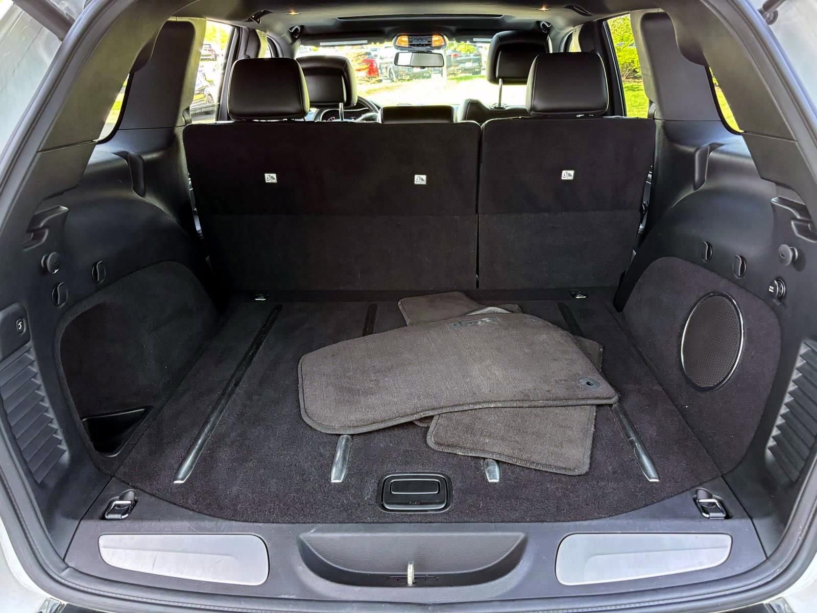 Used 2016 Jeep Grand Cherokee Limited AWD/4WD image 9