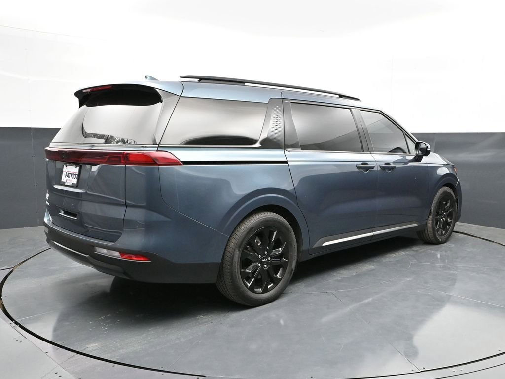 Used 2024 Kia Carnival SX Prestige FWD image 3