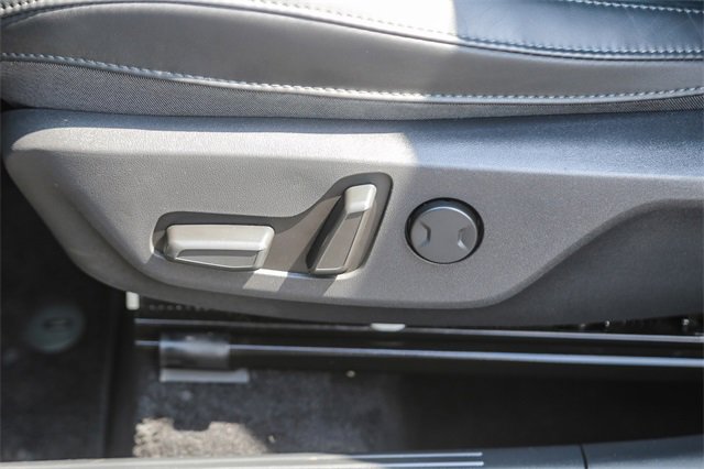 Certified 2025 Kia Niro EX image 22