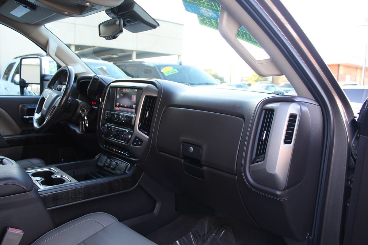 Used 2015 GMC Sierra 3500 Denali w/ Duramax Plus Package AWD/4WD image 21