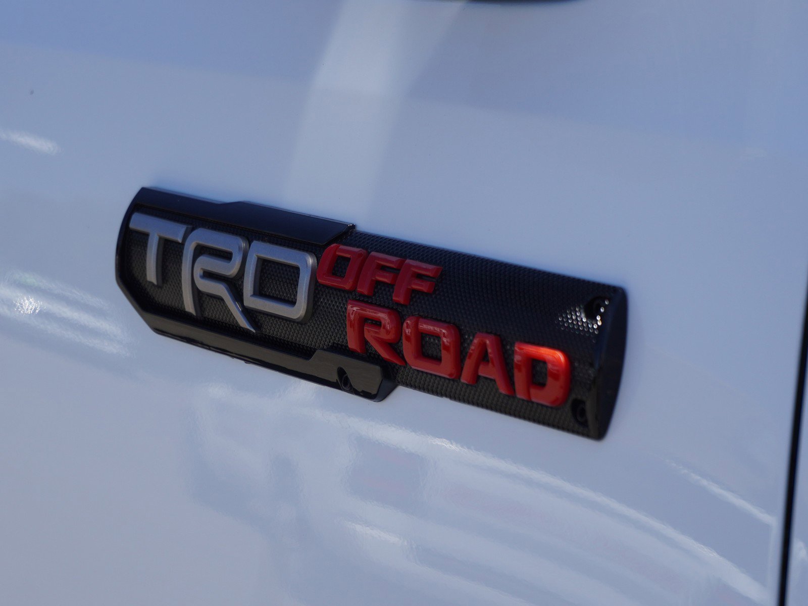Used 2022 Toyota Tacoma TRD Off-Road w/ Technology Package AWD/4WD image 5