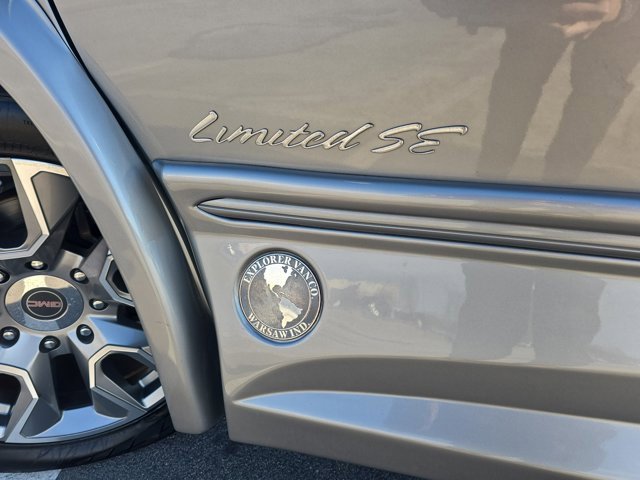 Used 2023 GMC Savana 2500 image 31