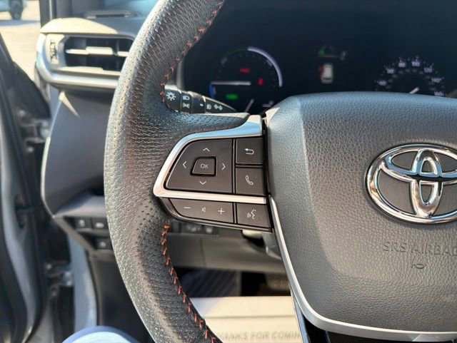 Used 2023 Toyota Sienna XSE AWD/4WD image 19