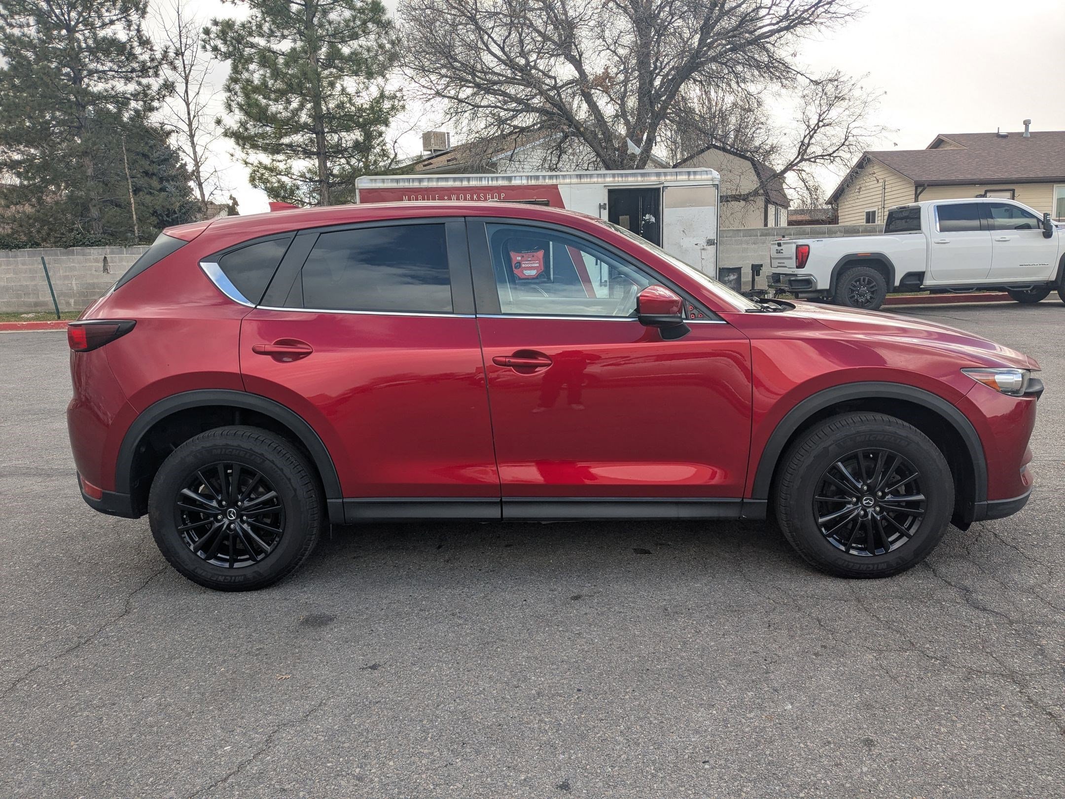 Used 2019 MAZDA CX-5 Touring image 3