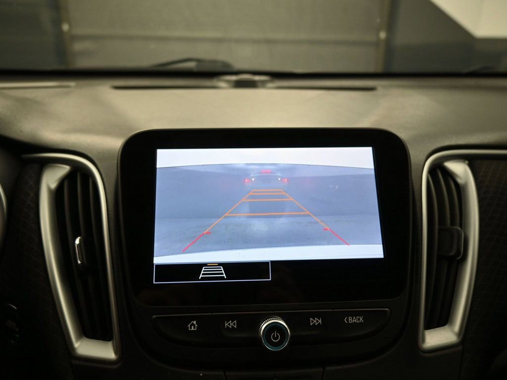 Used 2023 Chevrolet Malibu LT image 9