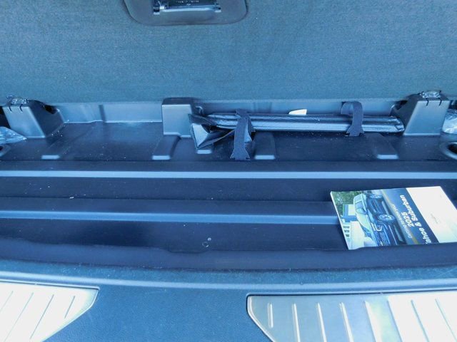 Used 2025 Chevrolet Tahoe Z71 image 14