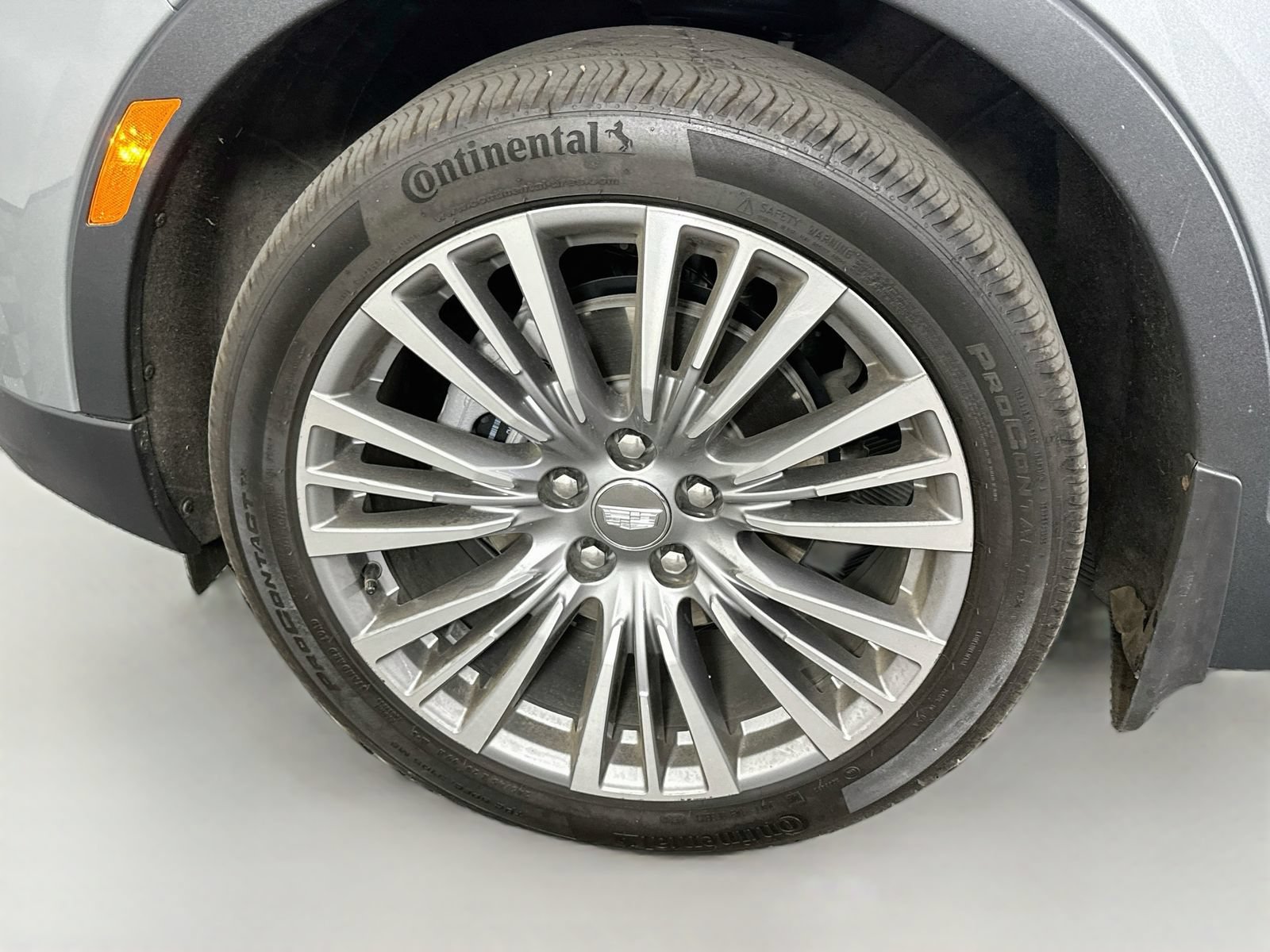 Used 2024 Cadillac XT4 Premium Luxury w/ Technology Package AWD/4WD image 34