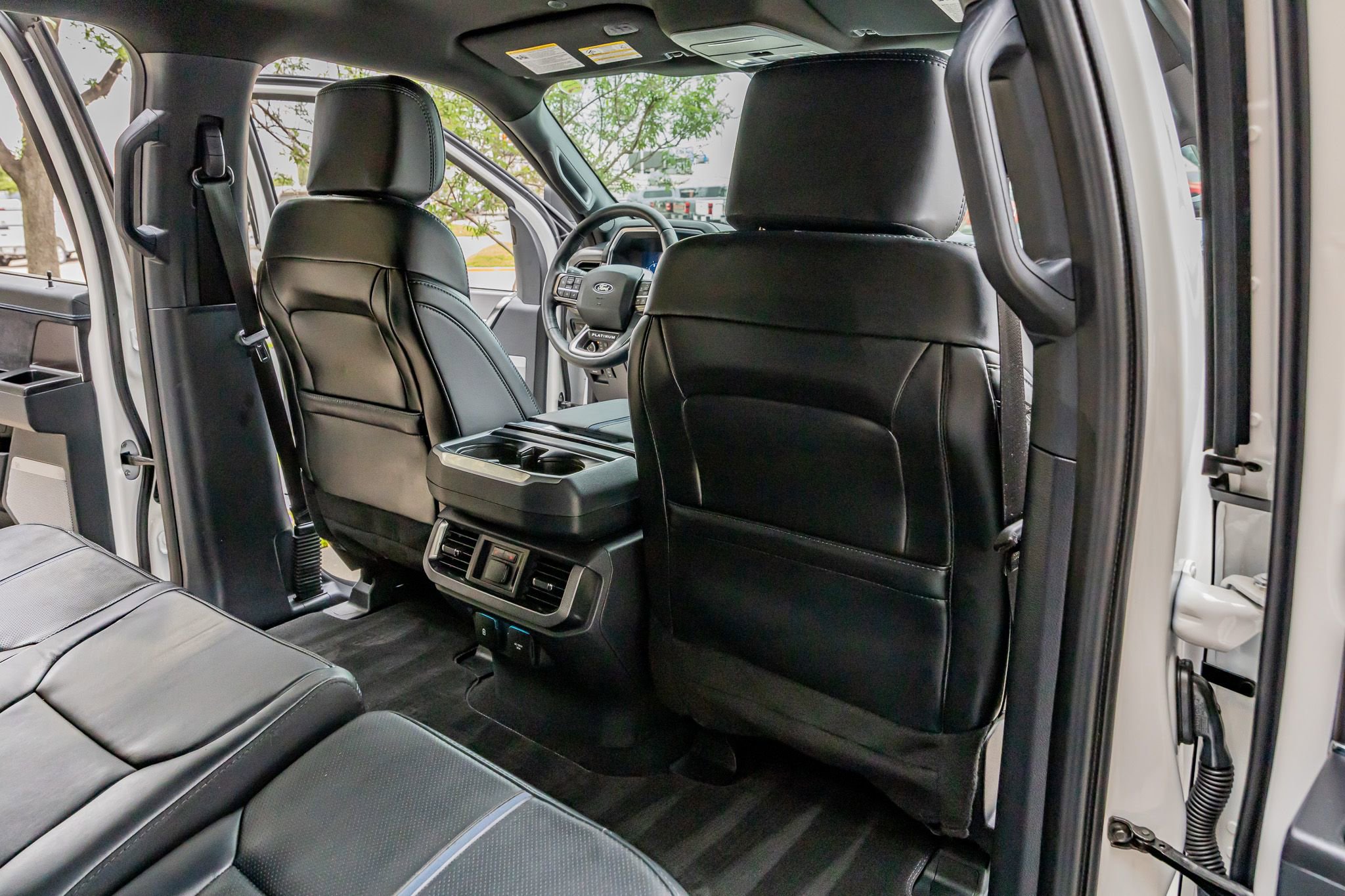 Used 2024 Ford F150 Platinum AWD/4WD image 32