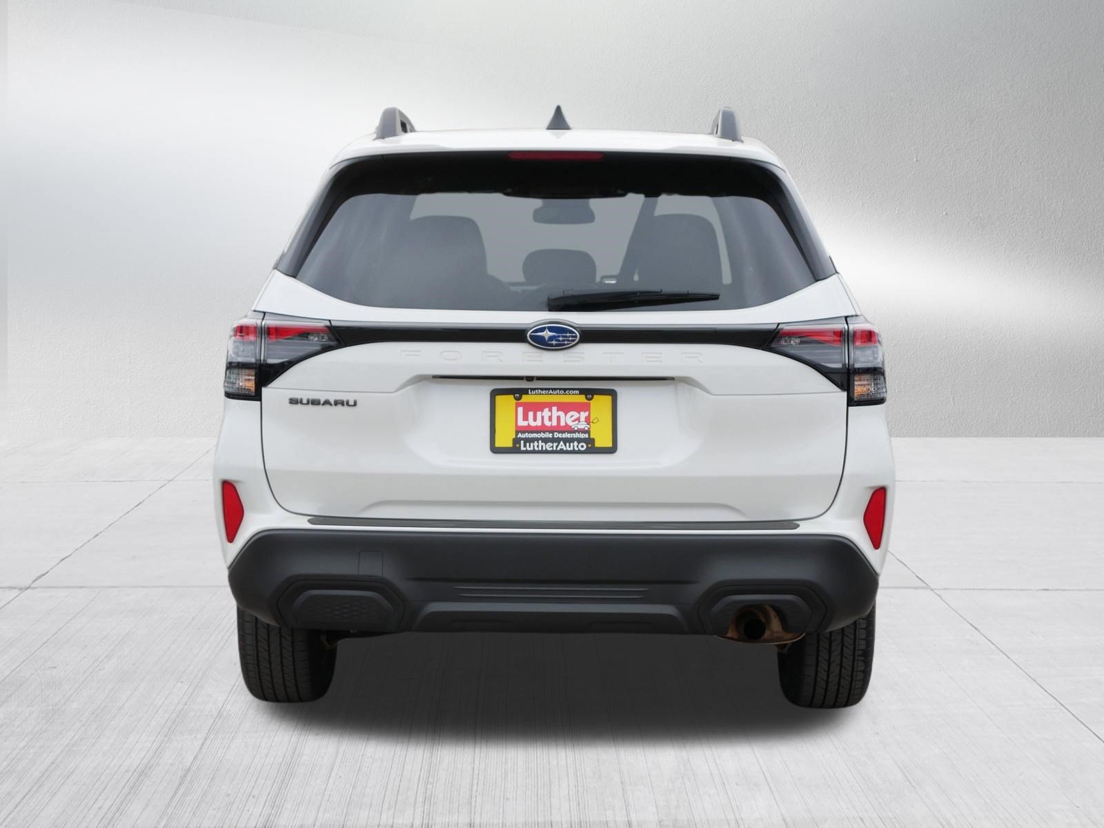 Used 2025 Subaru Forester Premium AWD/4WD image 6