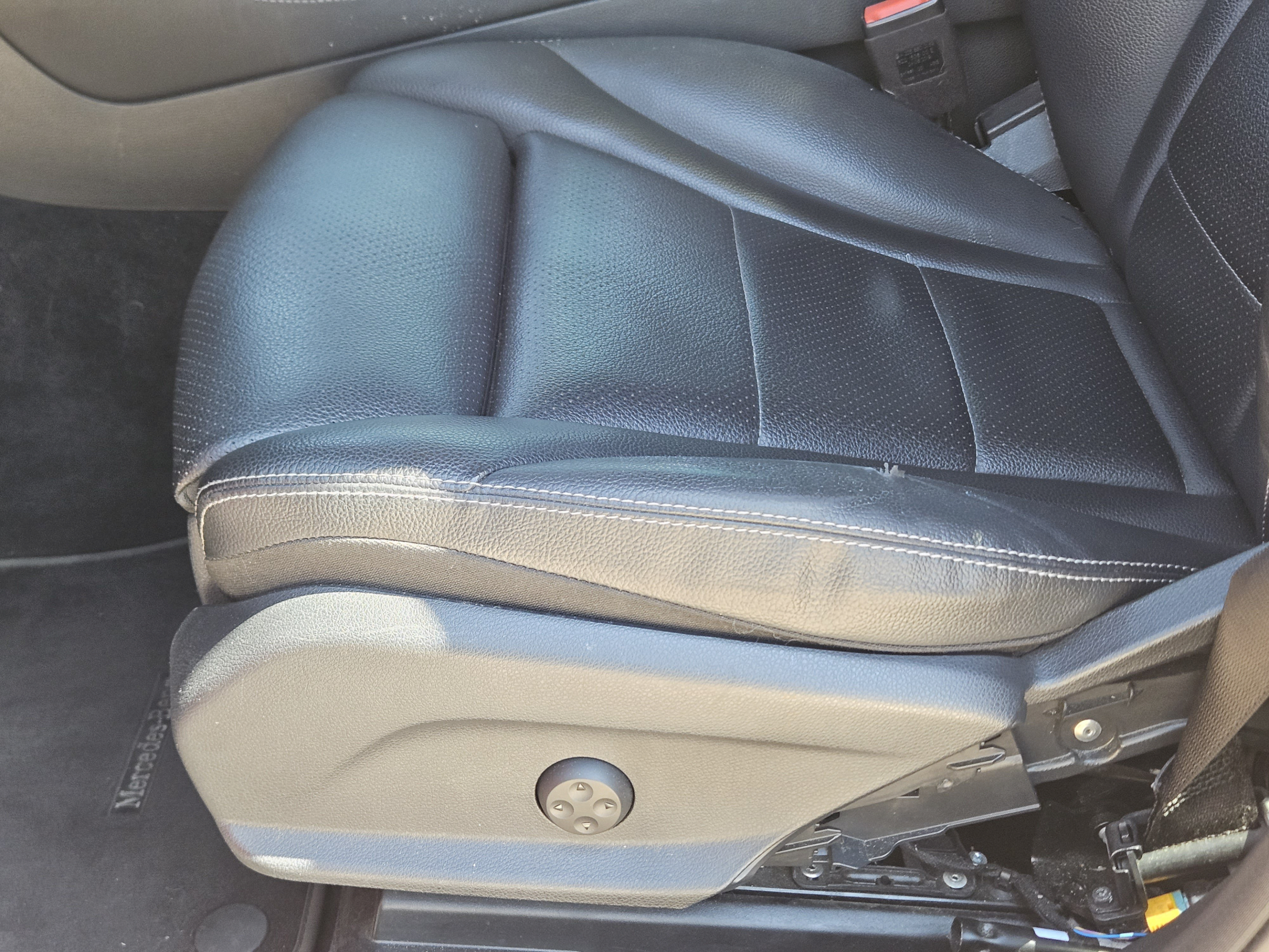 Certified 2020 Mercedes-Benz GLC 300 image 15