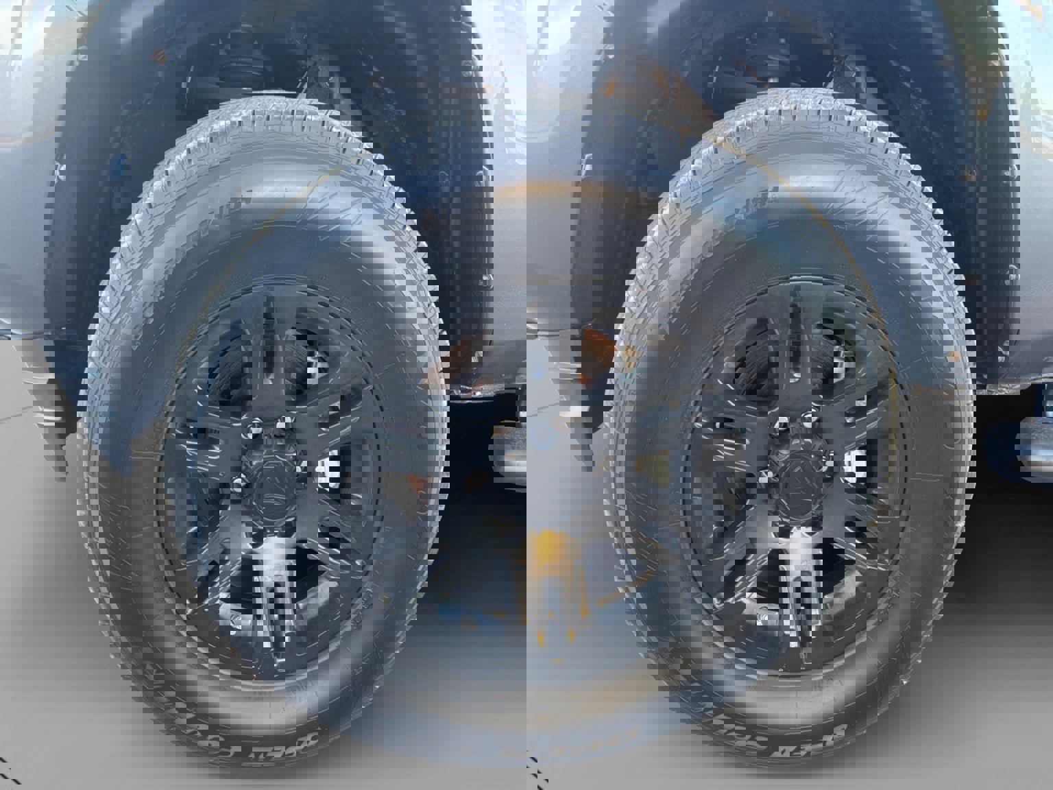 Used 2020 Toyota Tacoma SR w/ SR Convenience Package image 9