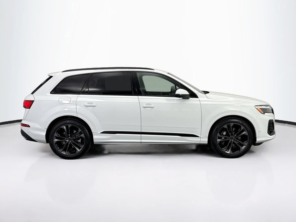 Used 2026 Audi Q7 3.0T Premium Plus w/ Premium Plus Package AWD/4WD image 4