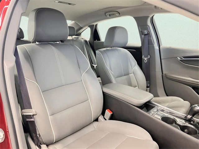 Used 2017 Chevrolet Impala Premier w/ Enhanced Convenience Package image 11