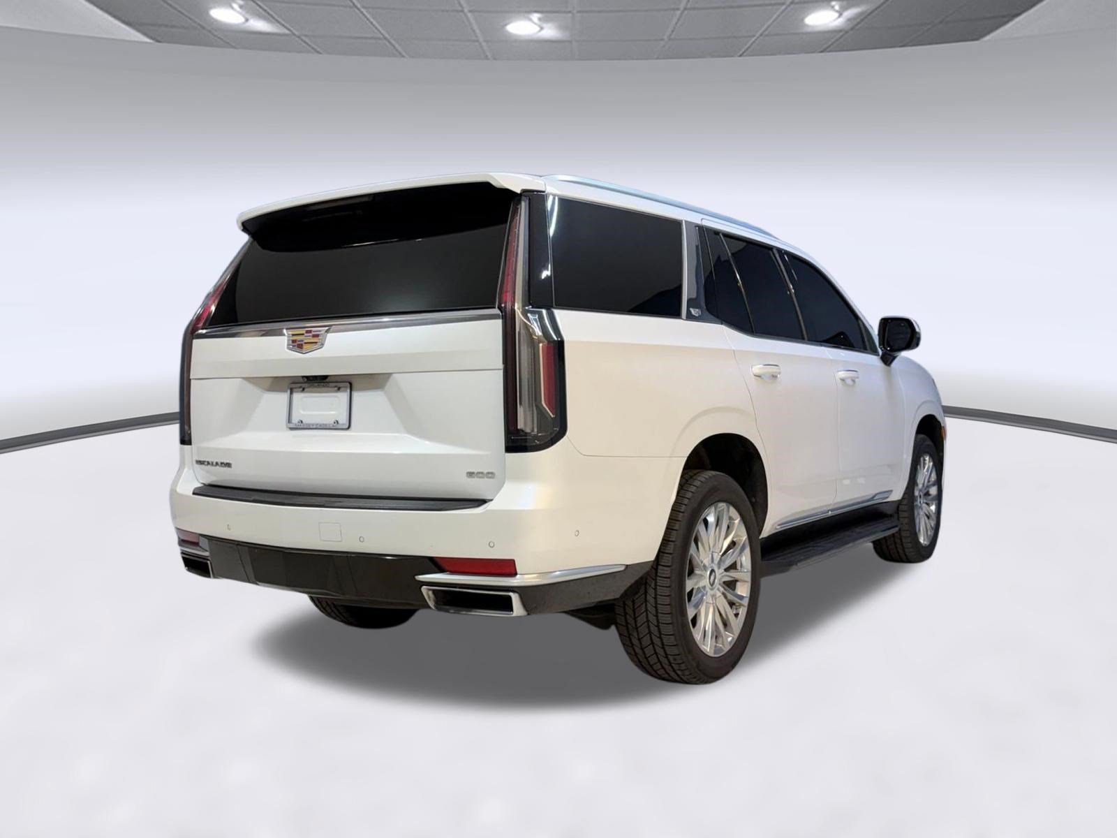 Used 2023 Cadillac Escalade Premium Luxury AWD/4WD image 9