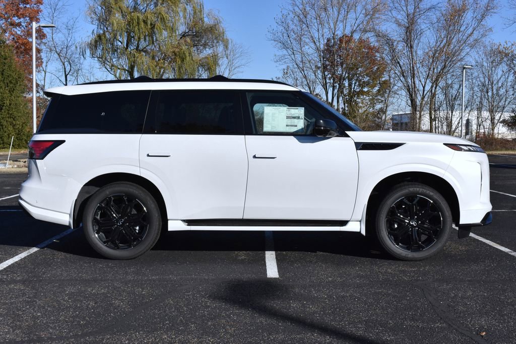 Used 2026 INFINITI QX80 4WD w/ Sport Exterior Package image 6