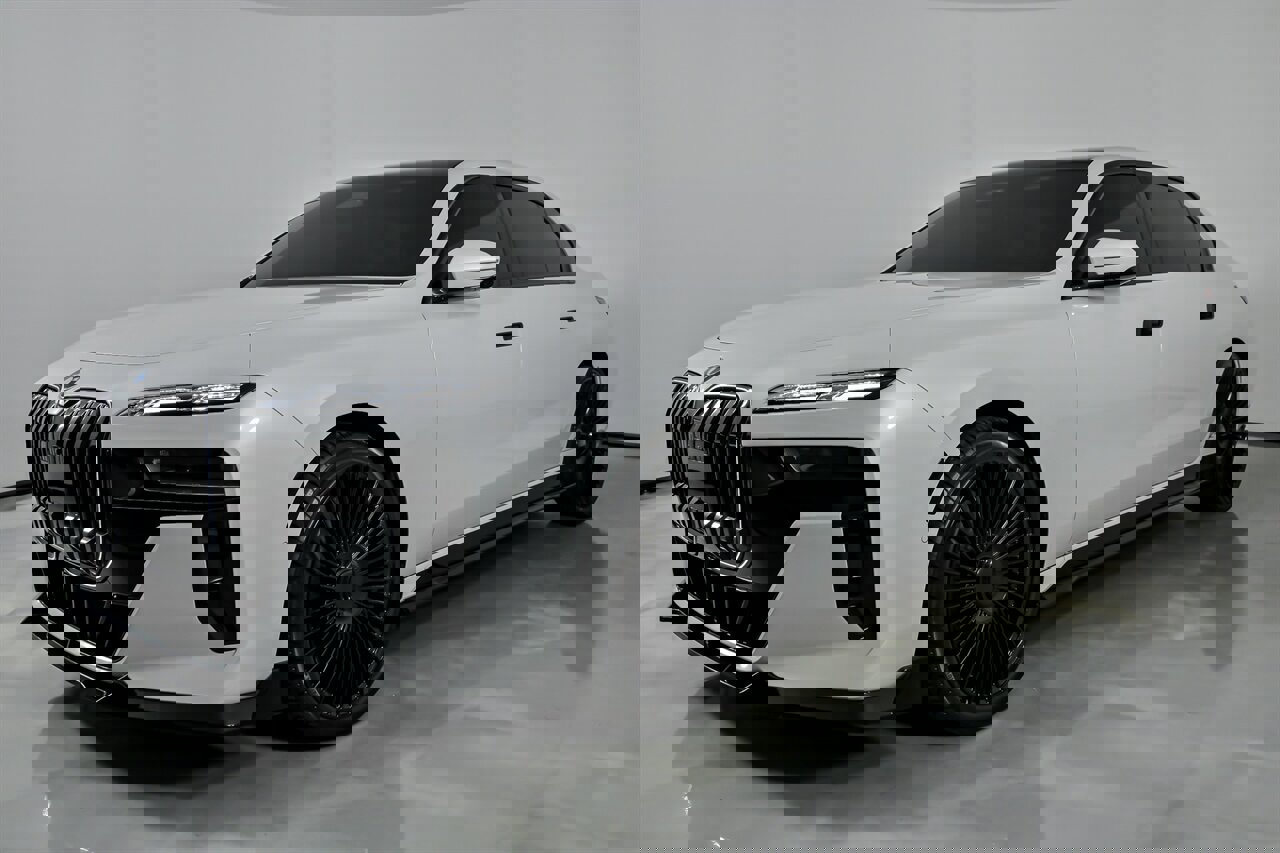 Used 2025 BMW 760i xDrive w/ Executive Package image 5