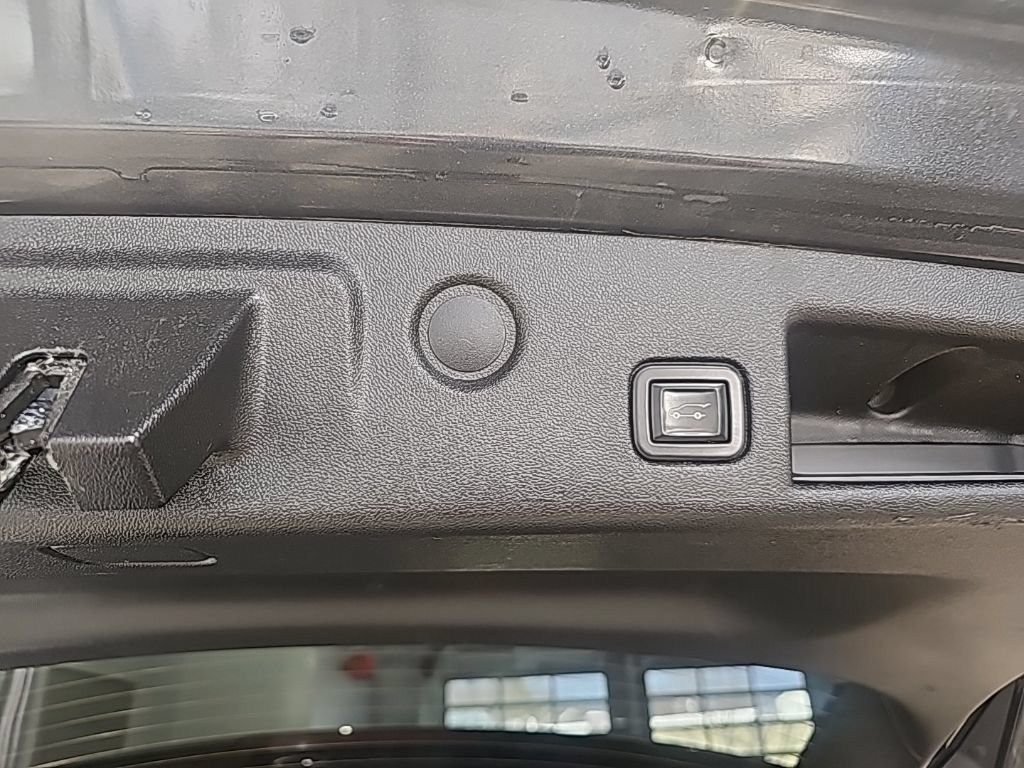 Certified 2021 Chevrolet Equinox Premier AWD/4WD image 16