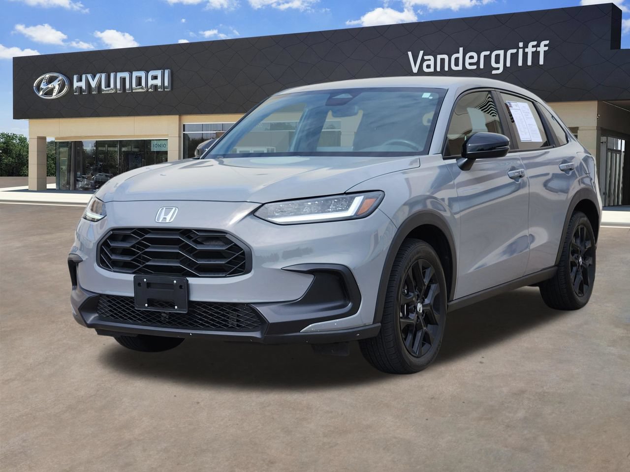 Used 2025 Honda HR-V Sport image 2