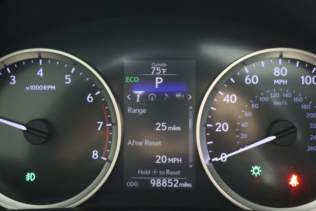 Used 2015 Lexus IS 350 AWD w/ Luxury Package image 12
