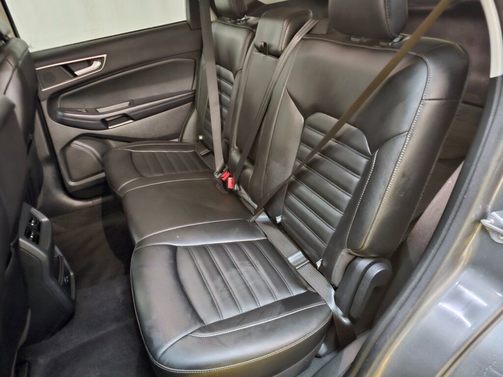 Used 2021 Ford Edge SEL w/ Cargo Accessory Package image 17
