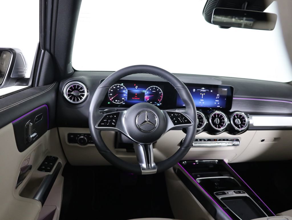 Certified 2026 Mercedes-Benz GLB 250 4MATIC image 42