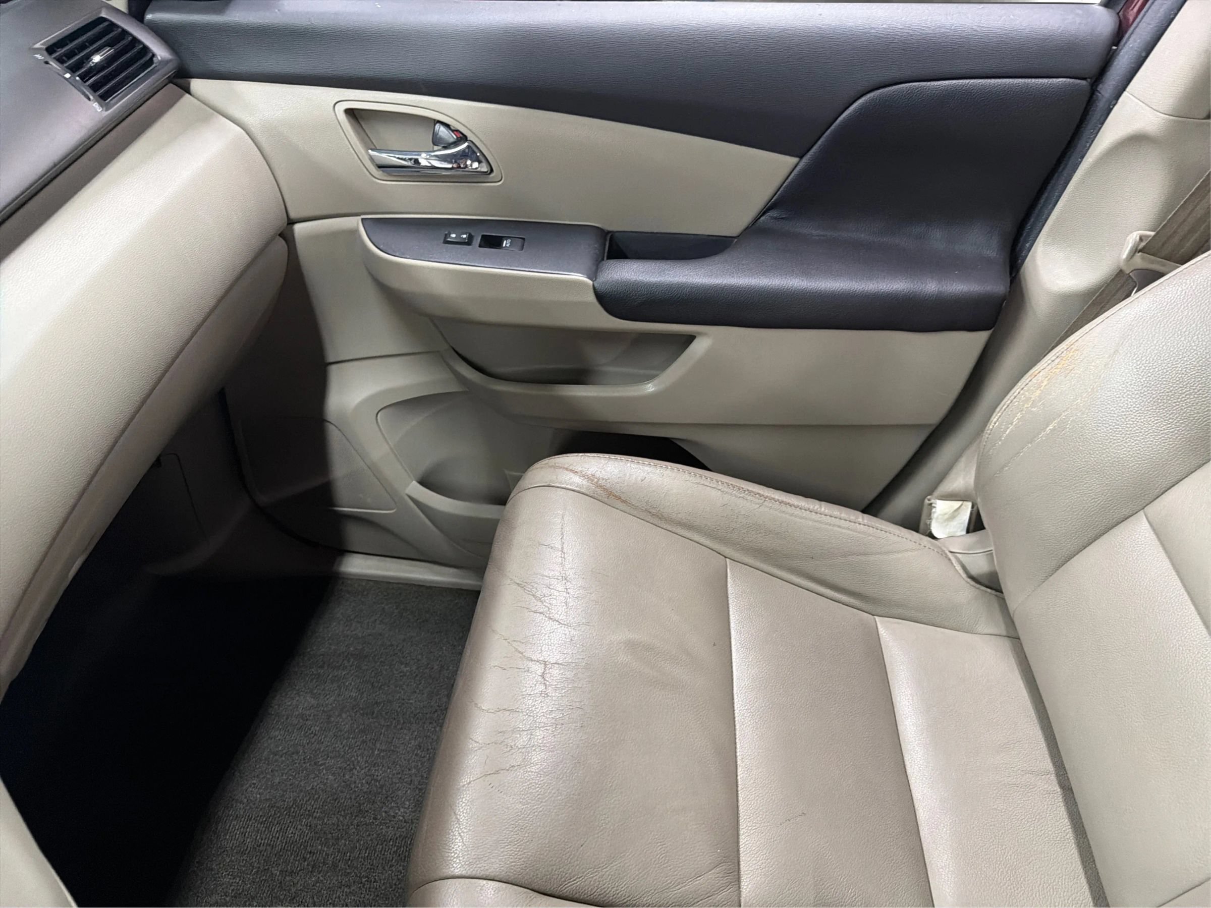 Used 2017 Honda Odyssey EX-L image 38