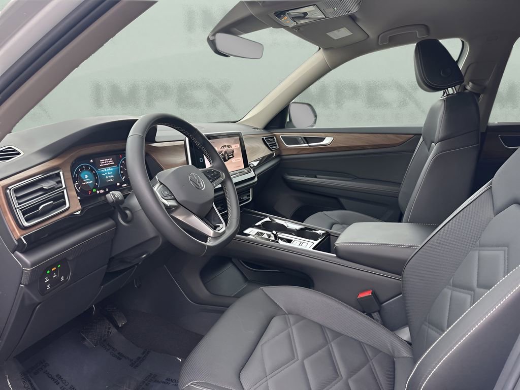 Used 2025 Volkswagen Atlas SE image 9