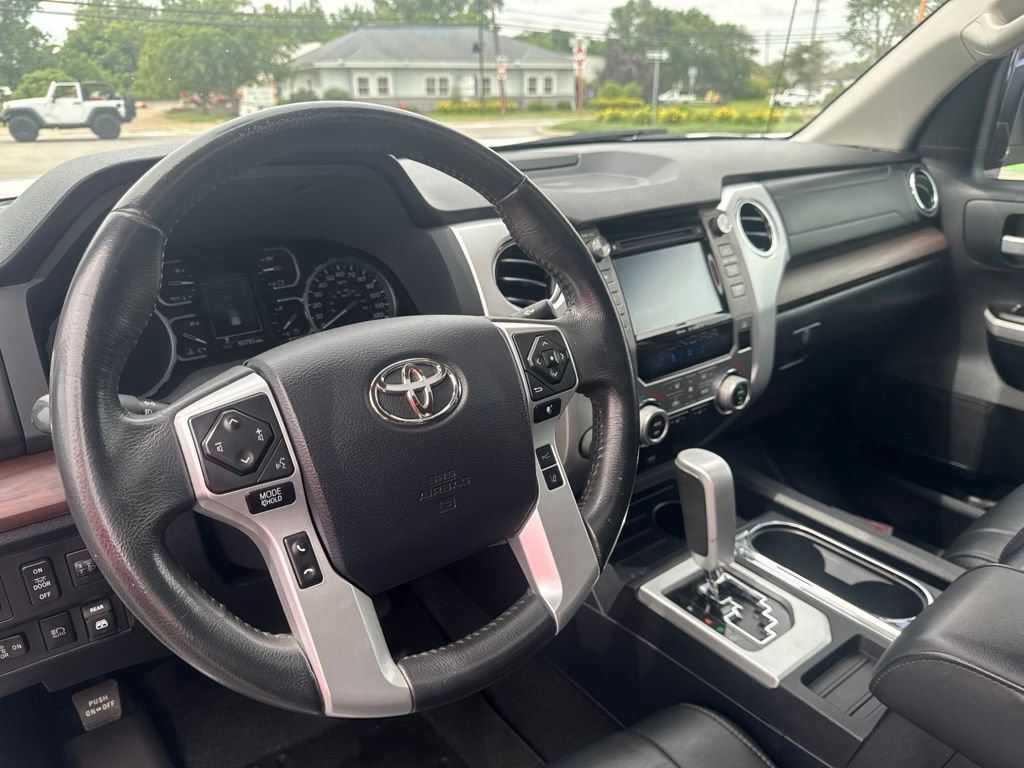 Used 2018 Toyota Tundra Limited AWD/4WD video 3