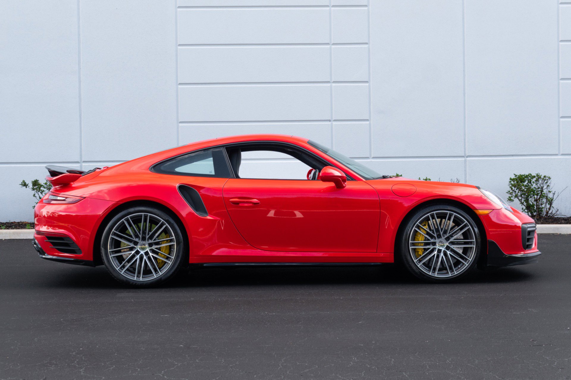 Used 2019 Porsche 911 Turbo S AWD/4WD image 19