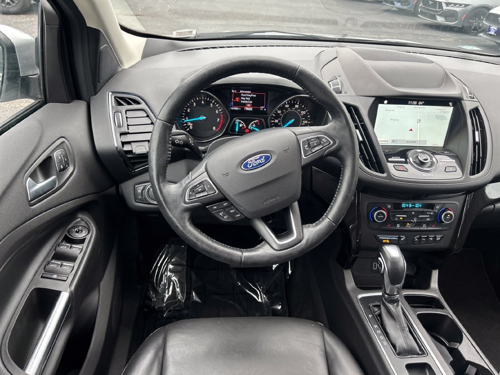 Used 2019 Ford Escape Titanium AWD/4WD image 16