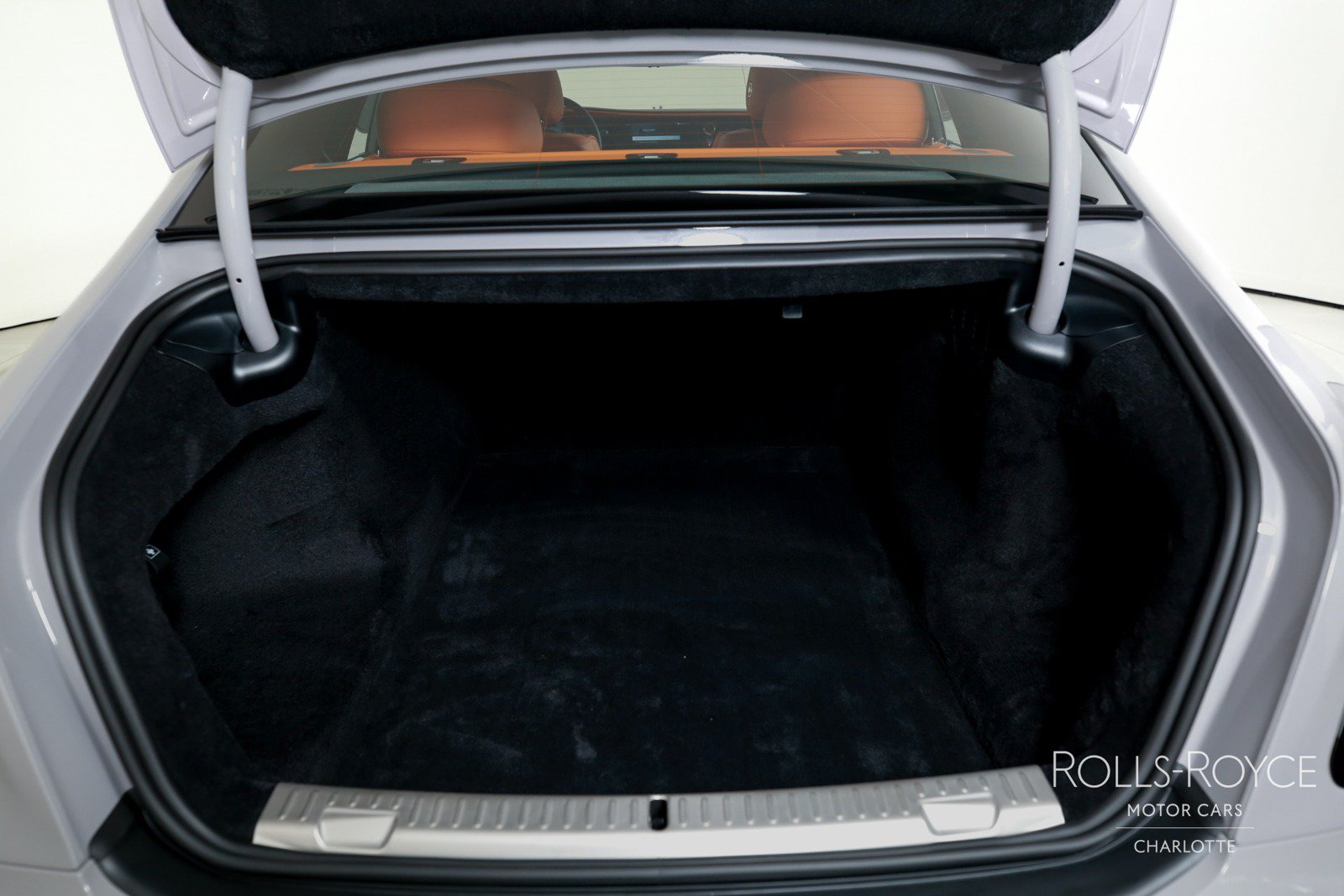 New 2027 Rolls-Royce Ghost AWD/4WD image 22
