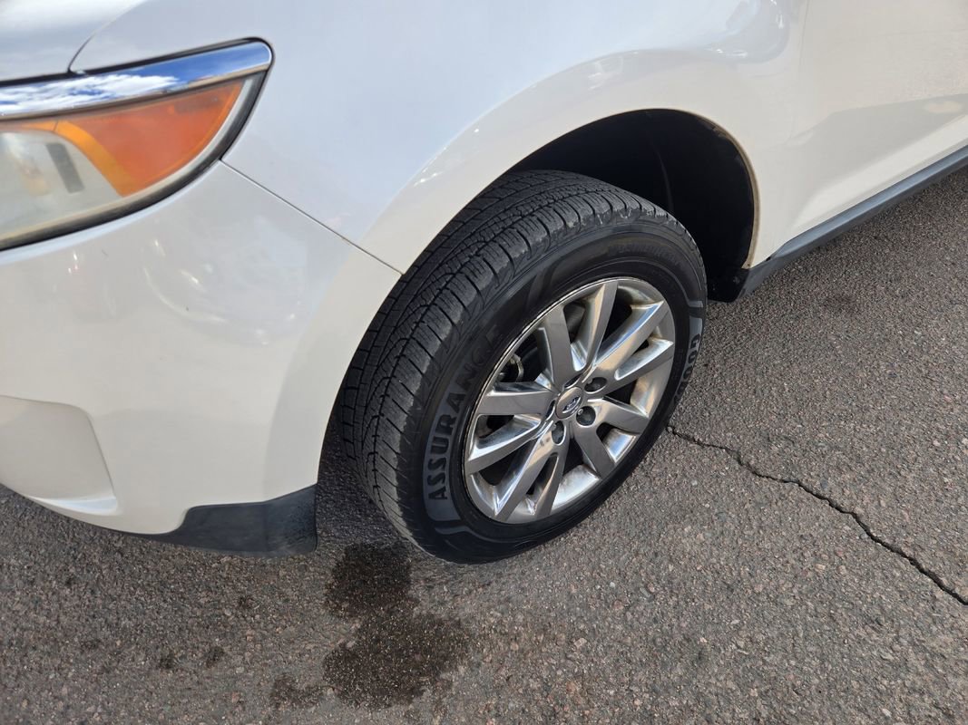 Used 2011 Ford Edge Limited w/ 301A Rapid Spec Order Code image 4