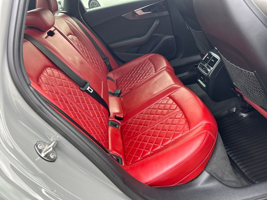 Used 2021 Audi S4 Premium Plus w/ Premium Plus Package image 32