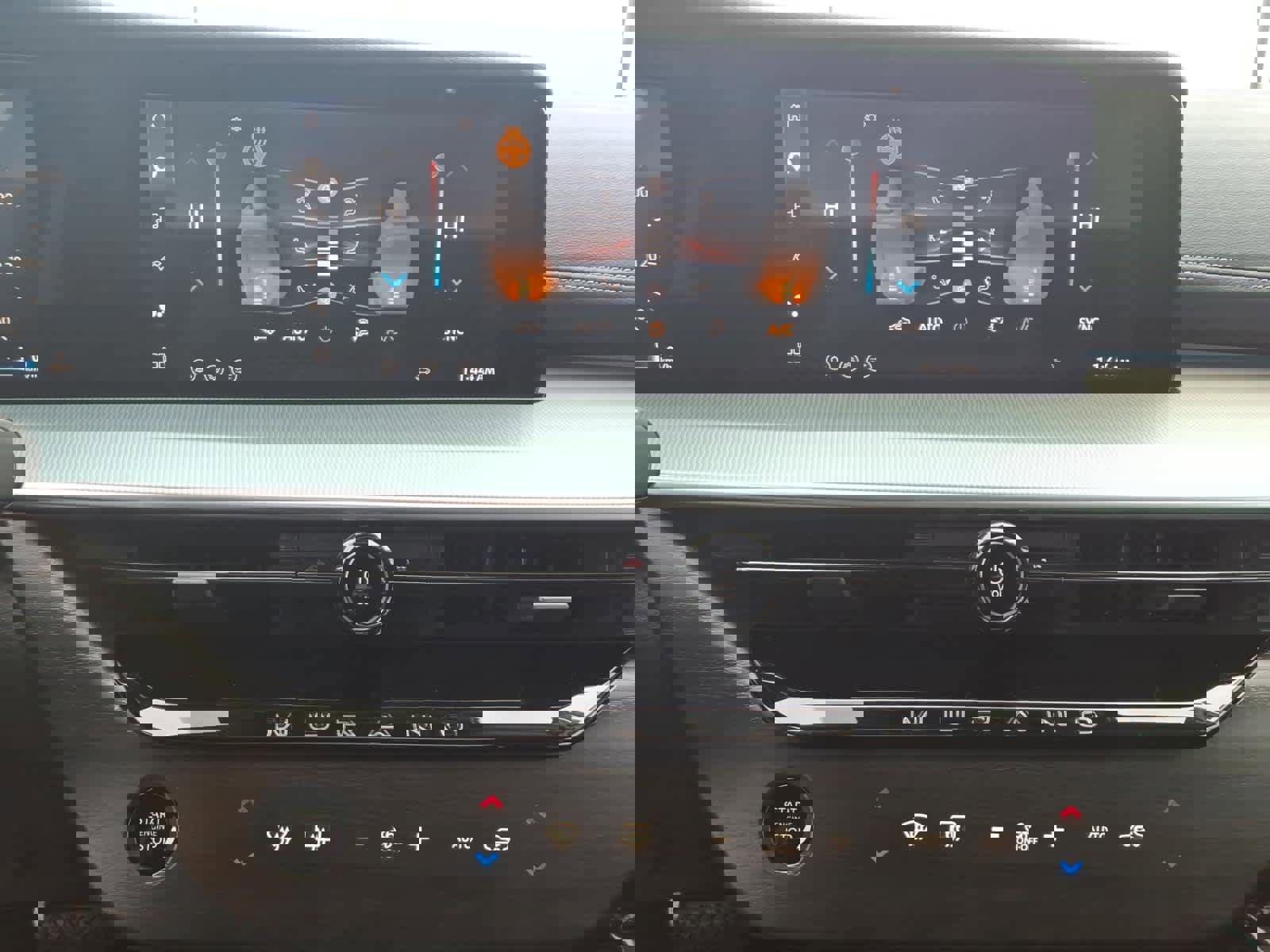 Used 2025 Nissan Murano SL image 10