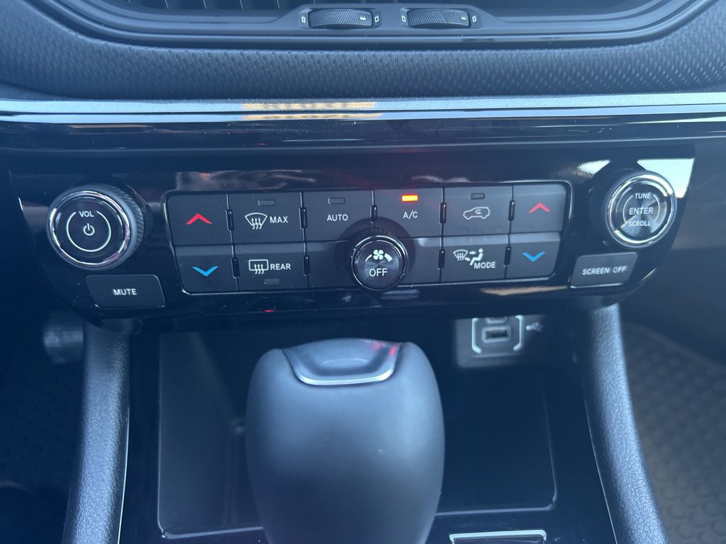New 2026 Jeep Compass Latitude AWD/4WD image 15