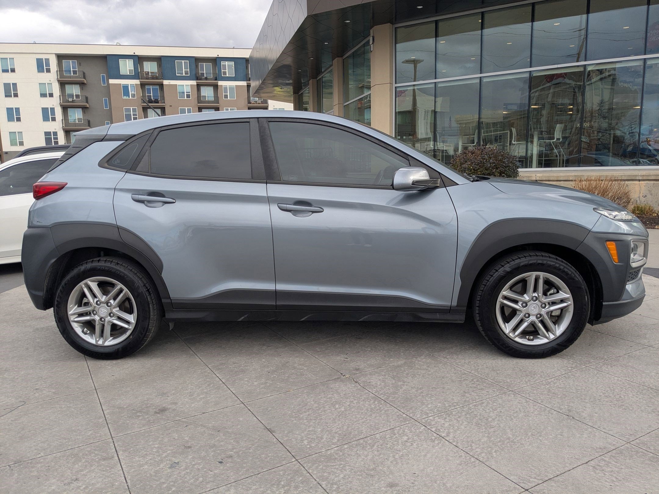 Used 2019 Hyundai Kona SE image 2