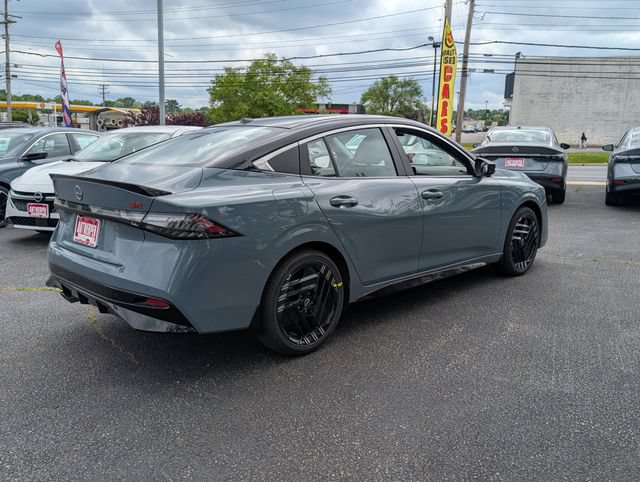 New 2026 Nissan Sentra SR w/ SR Premium Package FWD image 2