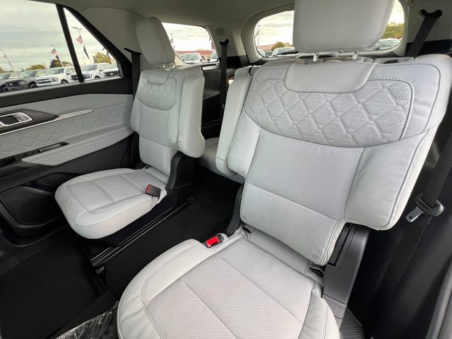 New 2026 Ford Explorer Platinum w/ LUX Leather Package image 16