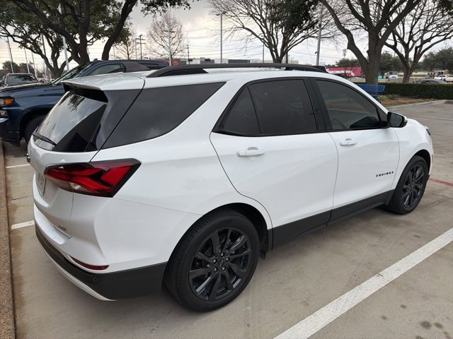 Certified 2022 Chevrolet Equinox RS w/ RS Leather Package image 3